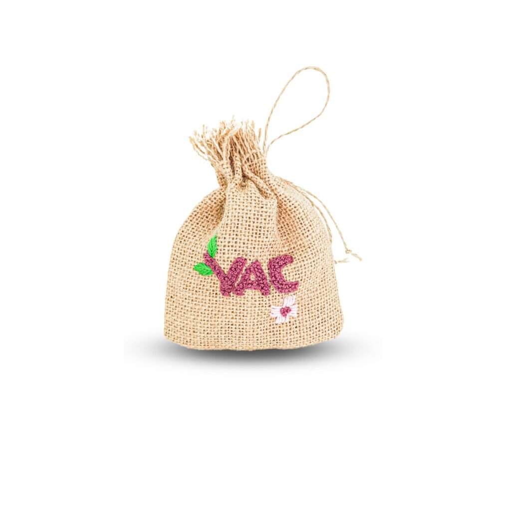 Petite pochette en jute : votre compagnon stylé et éco-responsable !